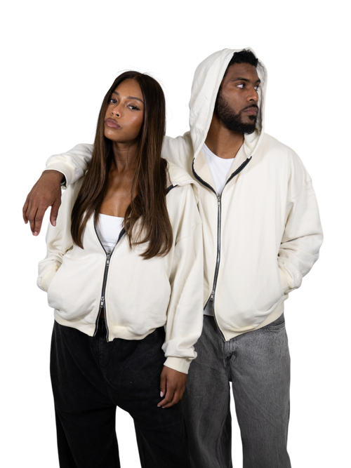 ESSENTIAL ZIP-UP