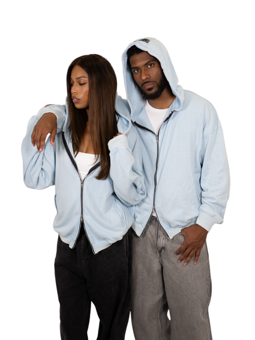 ESSENTIAL ZIP-UP
